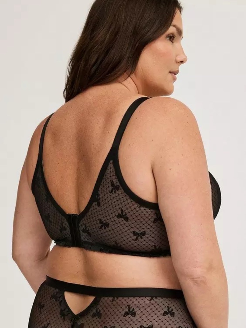 Torrid XO Plunge Push Up Bra NWT - Picture 3 of 3